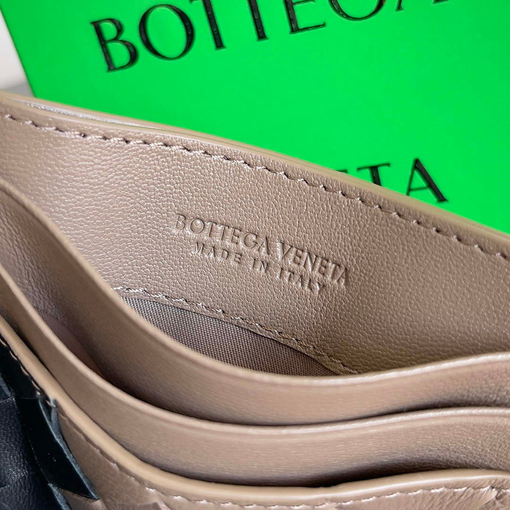 Bottega Veneta BV 743209 Intrecciato Credit Card Case bv70011