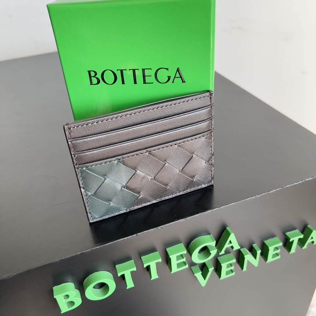 Bottega Veneta BV 743209 Intrecciato Credit Card Case bv70012