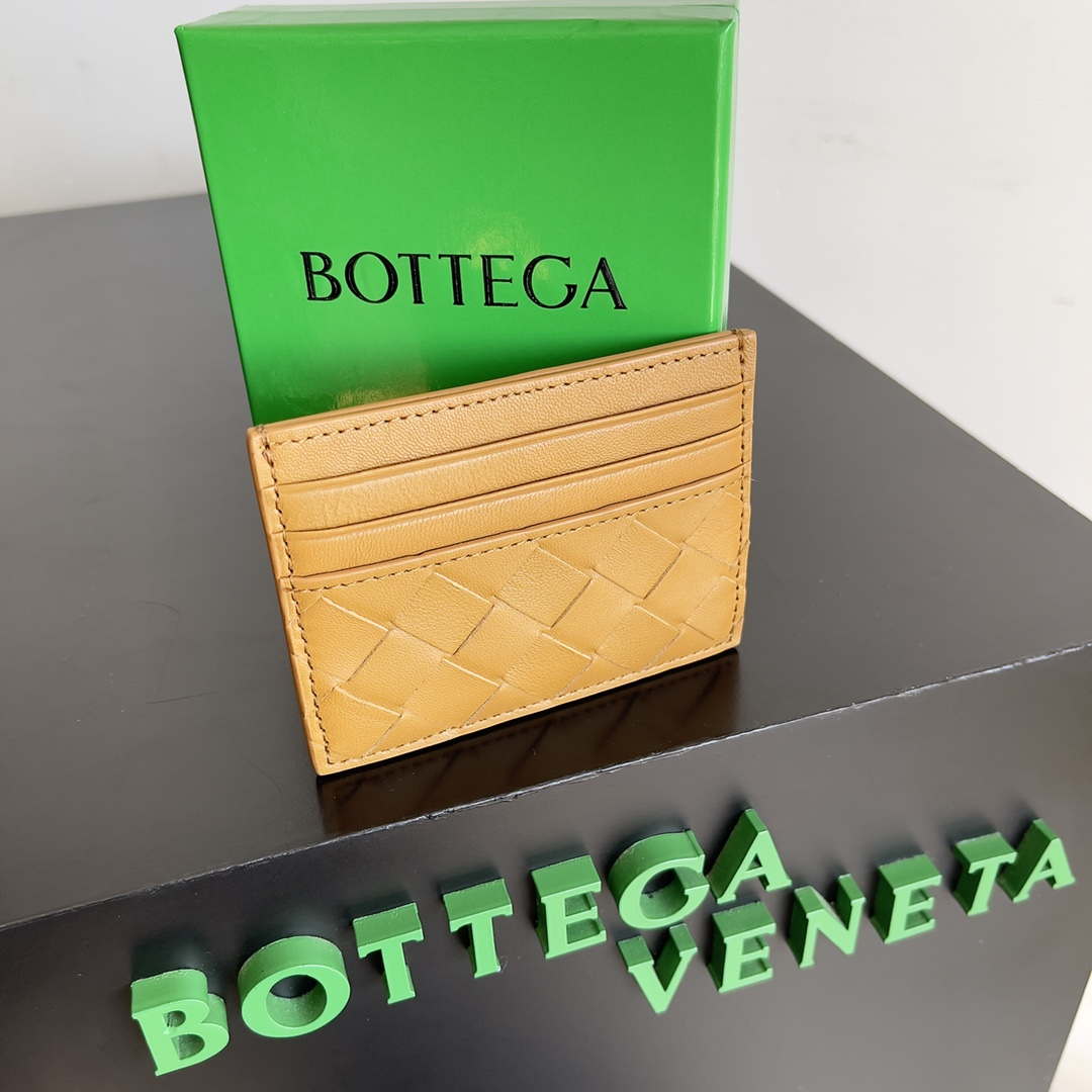 Bottega Veneta BV 743209 Intrecciato Credit Card Case bv70014