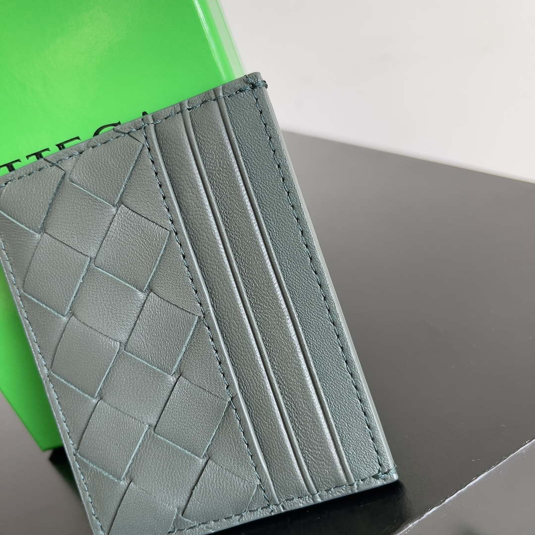 Bottega Veneta BV 743209 Intrecciato Credit Card Case bv70015