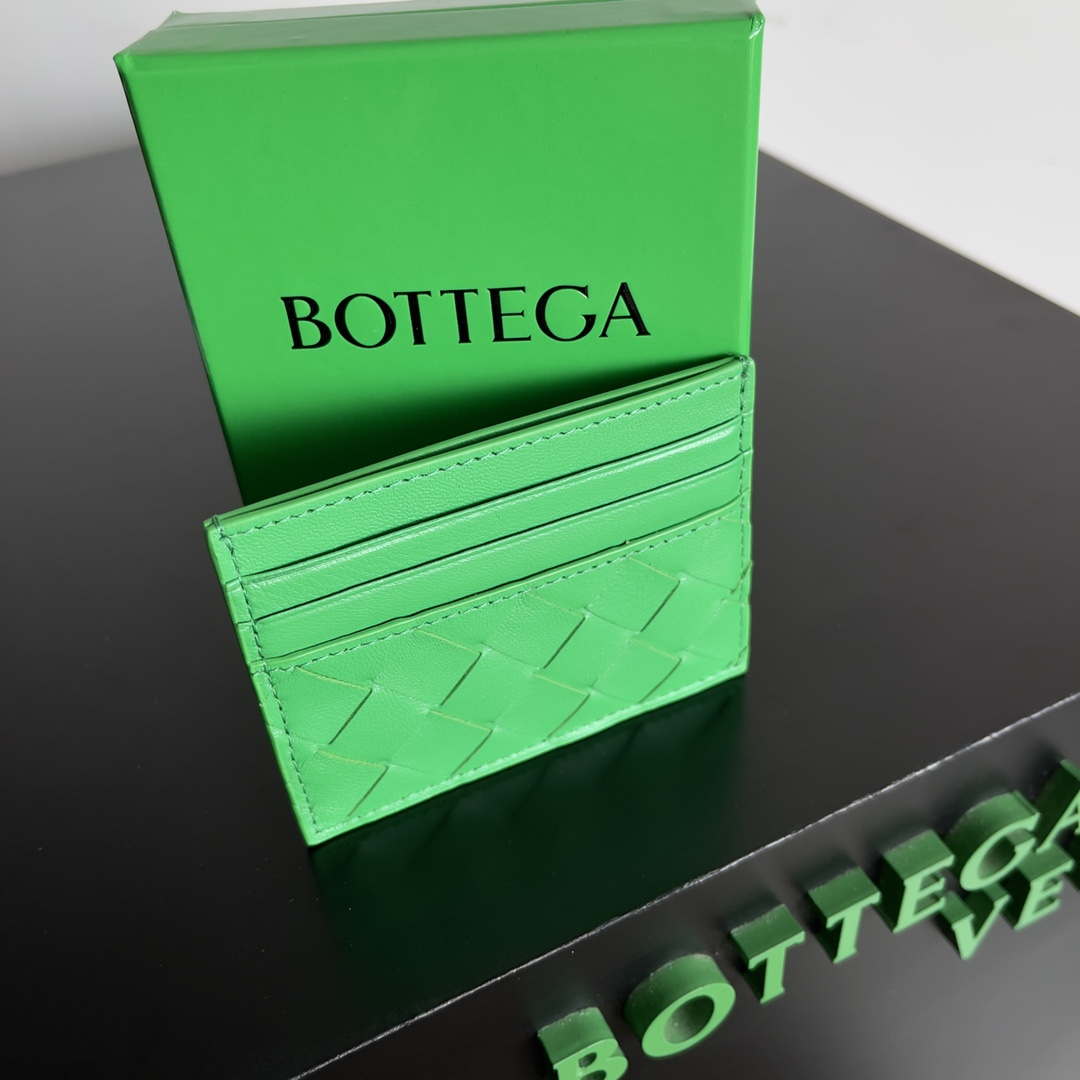 Bottega Veneta BV 743209 Intrecciato Credit Card Case bv70017