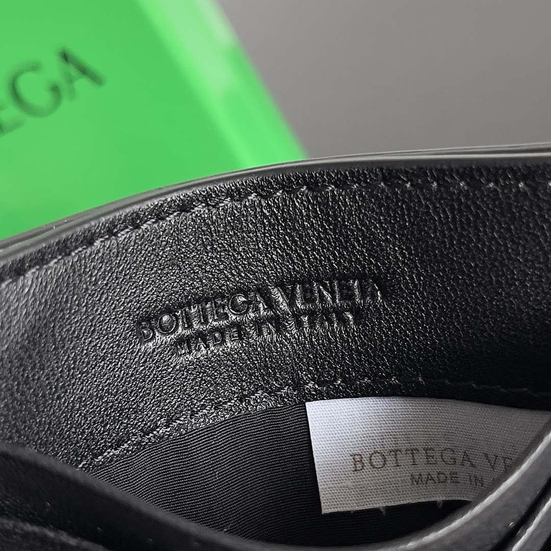 Bottega Veneta BV 743209 Intrecciato Credit Card Case bv70019