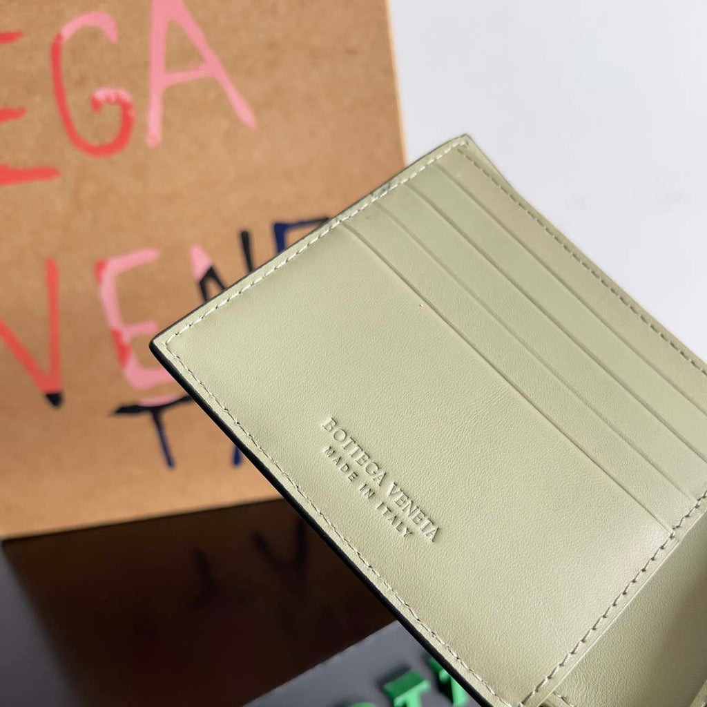 Bottega Veneta BV 743211 Intrecciato Bi-Fold Wallet BV70051