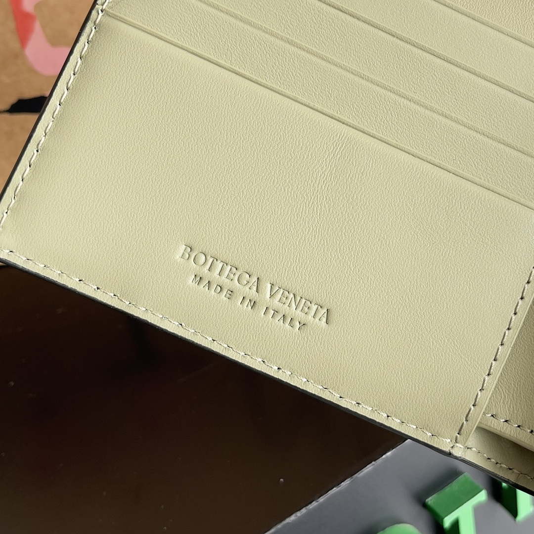 Bottega Veneta BV 743211 Intrecciato Bi-Fold Wallet BV70051 - Default Title - View 8