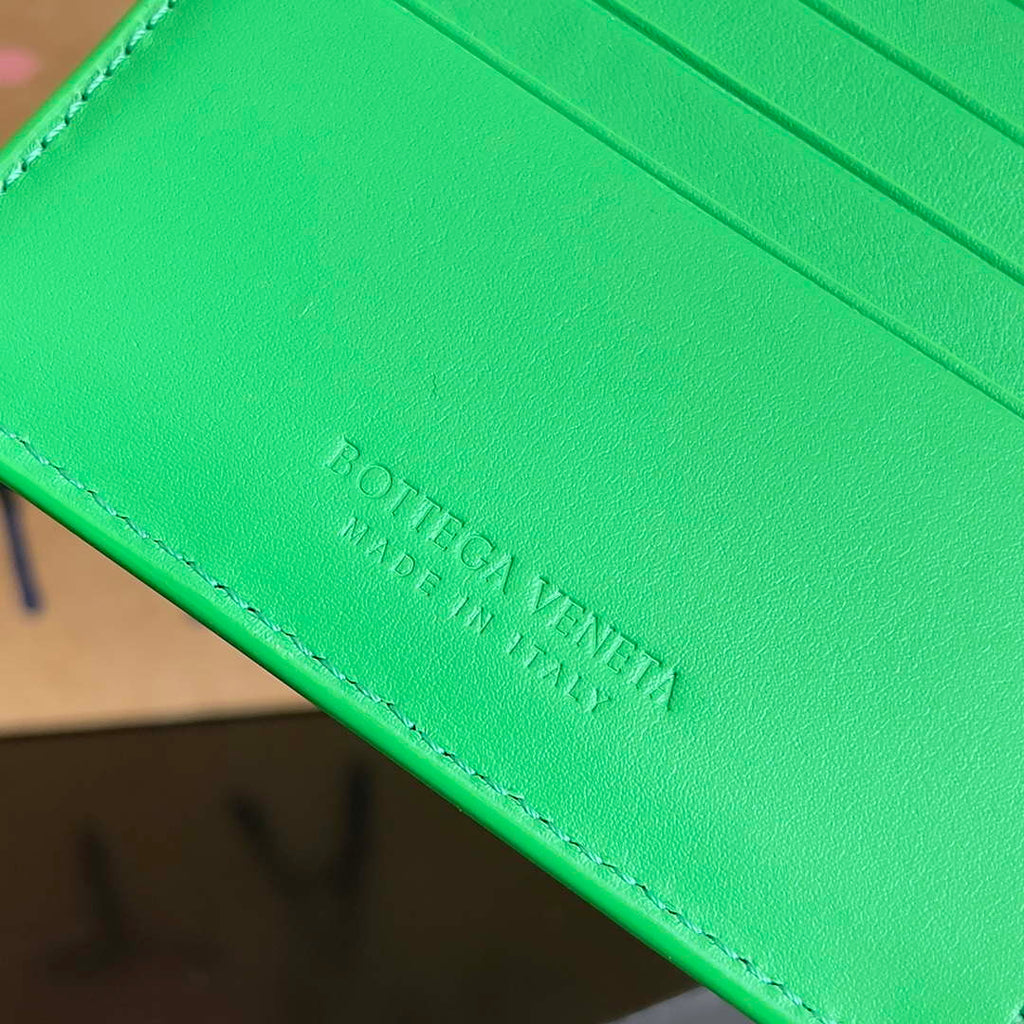 Bottega Veneta BV 743211 Intrecciato Bi-Fold Wallet BV70054