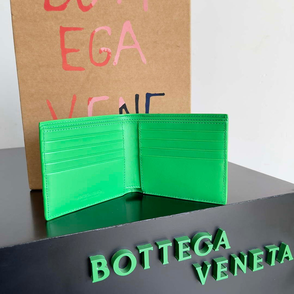 Bottega Veneta BV 743211 Intrecciato Bi-Fold Wallet BV70054