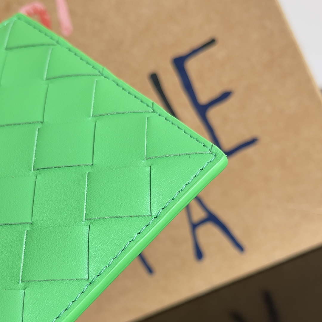 Bottega Veneta BV 743211 Intrecciato Bi-Fold Wallet BV70054 - Default Title - View 8