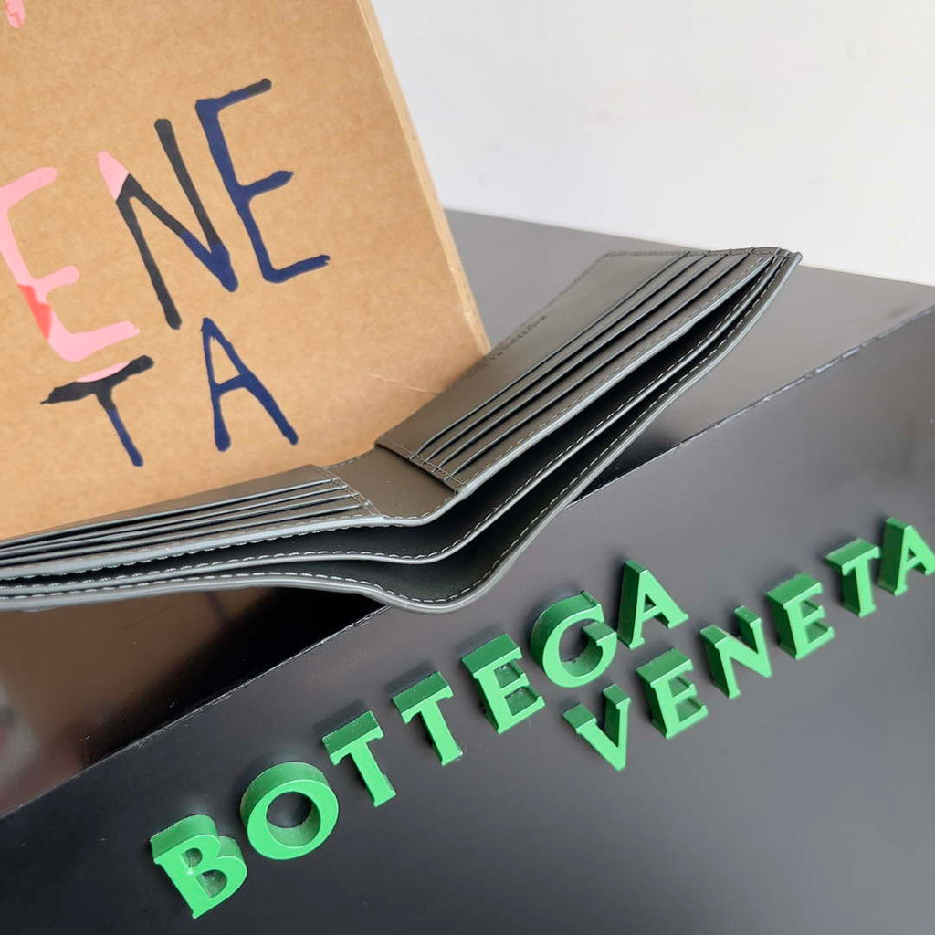 Bottega Veneta BV 743211 Intrecciato Bi-Fold Wallet BV70055