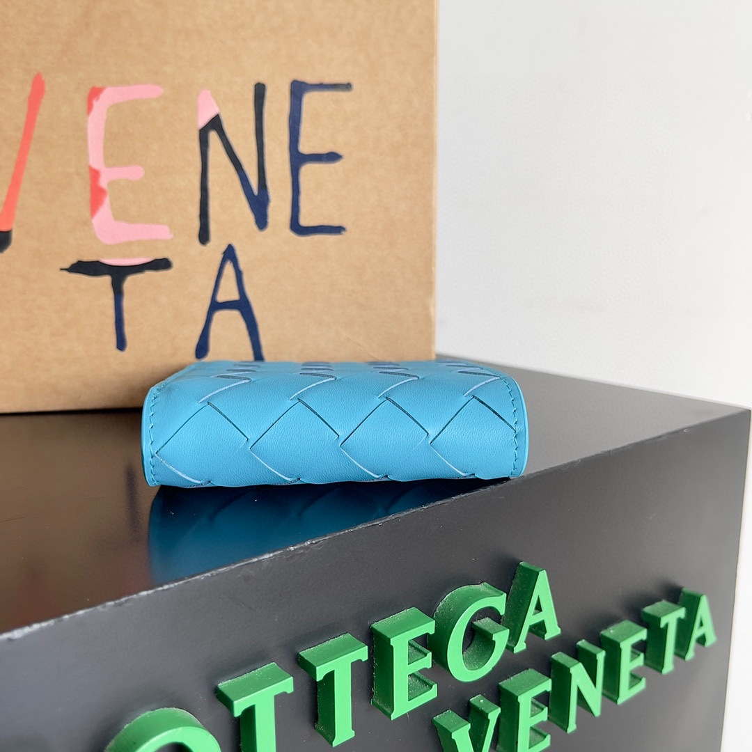 Bottega Veneta BV 743211 Intrecciato Bi-Fold Wallet BV70057 - Default Title - View 3