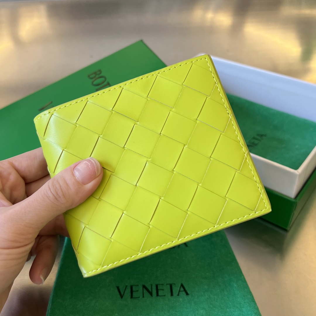 Bottega Veneta BV 743211 Intrecciato Bi-Fold Wallet BV70060 - Default Title - View 1