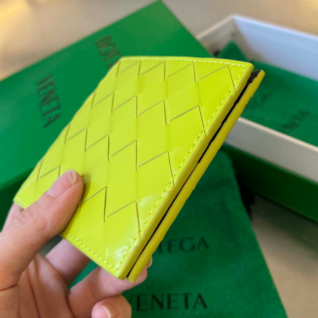 Bottega Veneta BV 743211 Intrecciato Bi-Fold Wallet BV70060