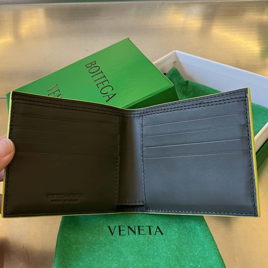 Bottega Veneta BV 743211 Intrecciato Bi-Fold Wallet BV70060 - Default Title - View 5