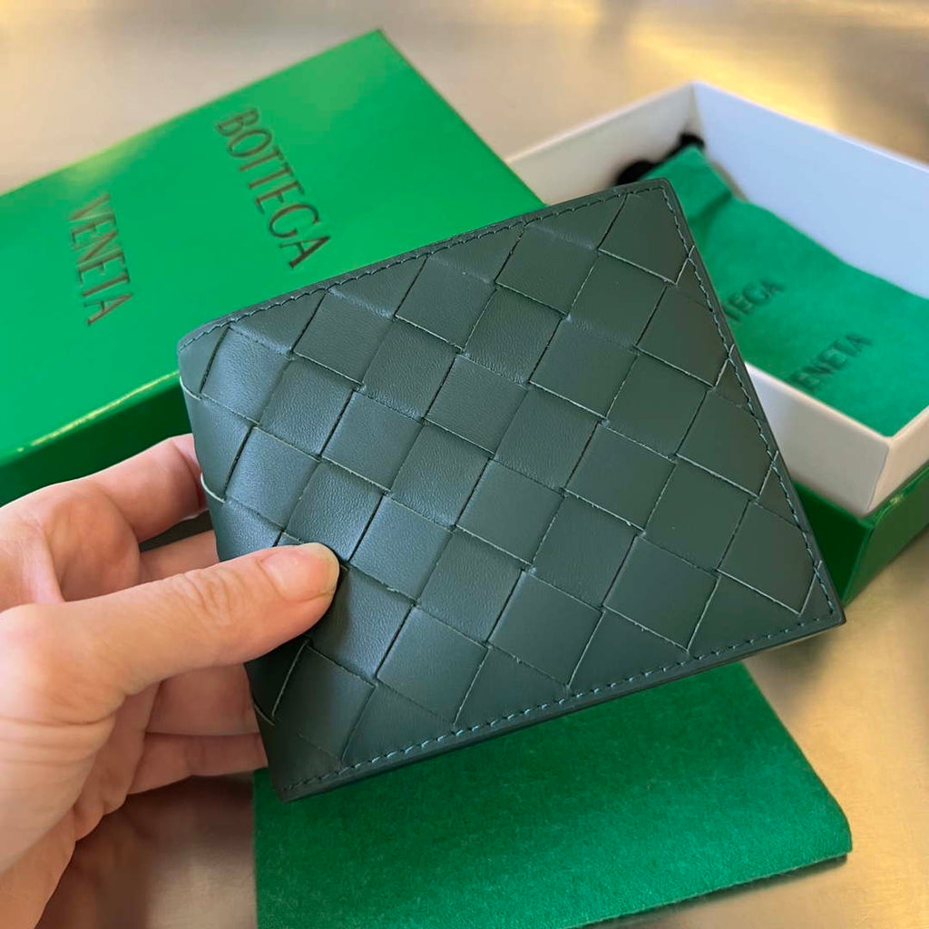 Bottega Veneta BV 743211 Intrecciato Bi-Fold Wallet BV70063