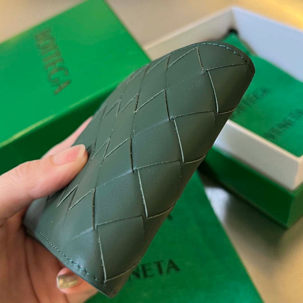 Bottega Veneta BV 743211 Intrecciato Bi-Fold Wallet BV70063