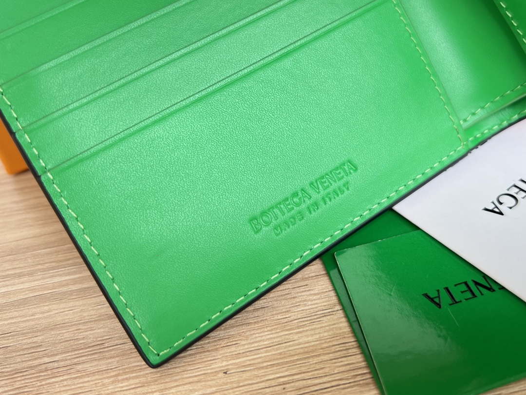 Bottega Veneta BV 743211 Intrecciato Bi-Fold Wallet BV70067 - Default Title - View 6