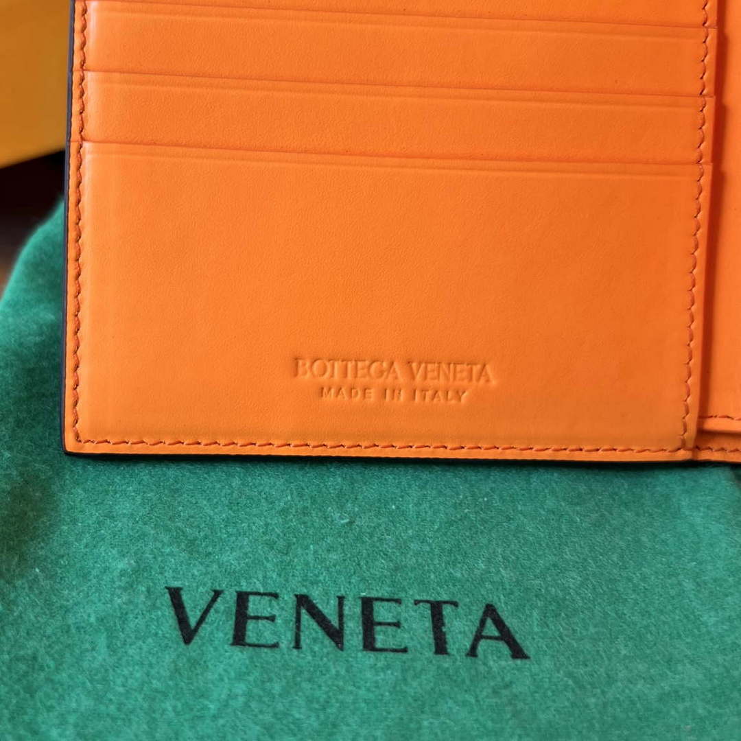 Bottega Veneta BV 743211 Intrecciato Bi-Fold Wallet BV70068 - Default Title - View 8