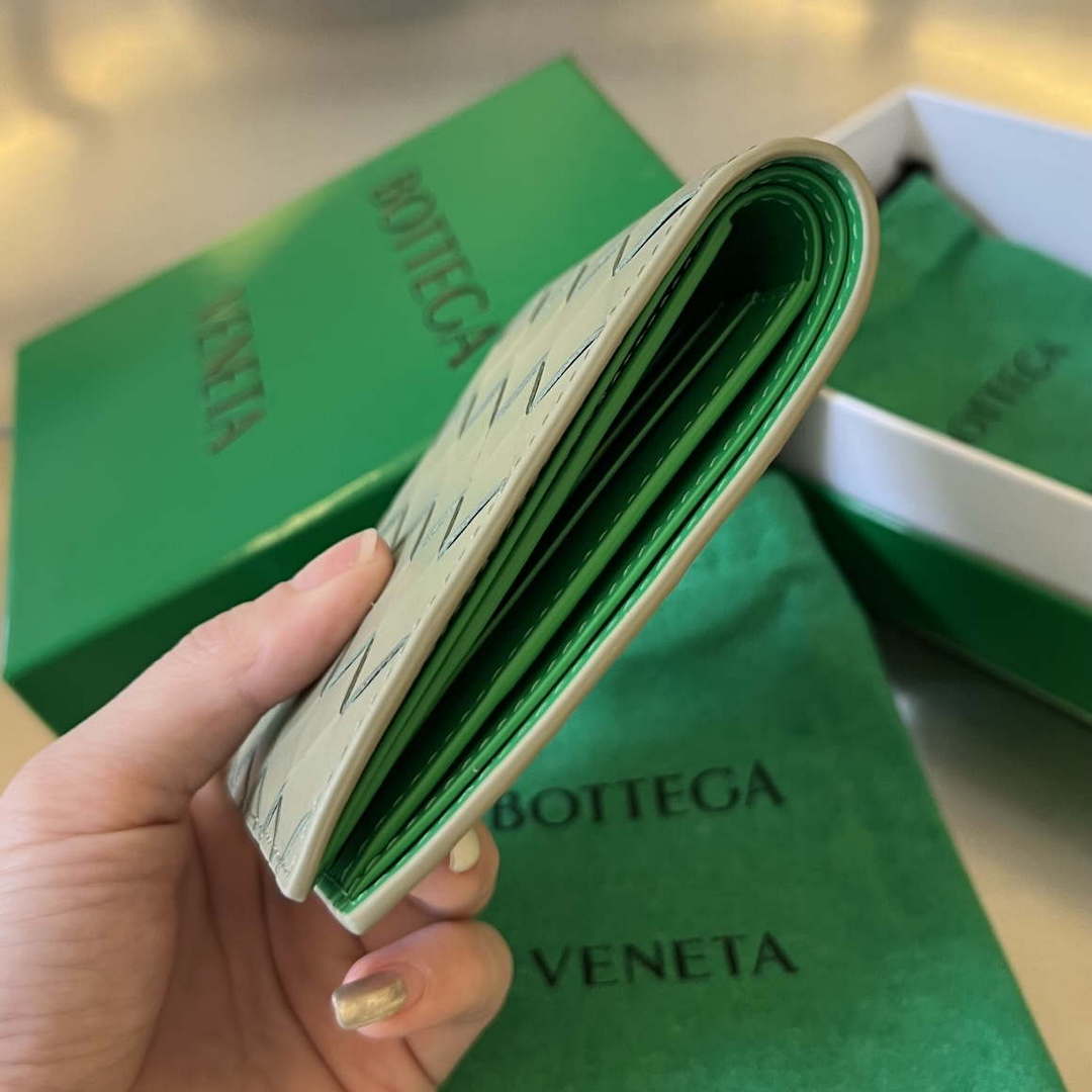 Bottega Veneta BV 743211 Intrecciato Bi-Fold Wallet BV70069 - Default Title - View 3