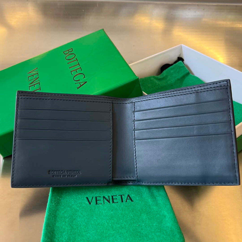 Bottega Veneta BV 743211 Intrecciato Bi-Fold Wallet BV70070