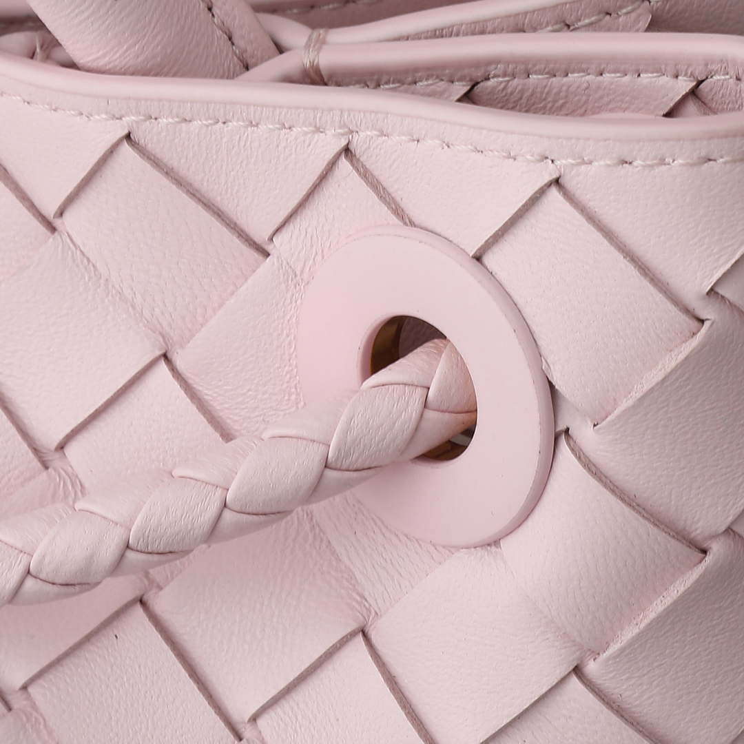 Bottega Veneta BV 743568 Small Andiamo BV9006