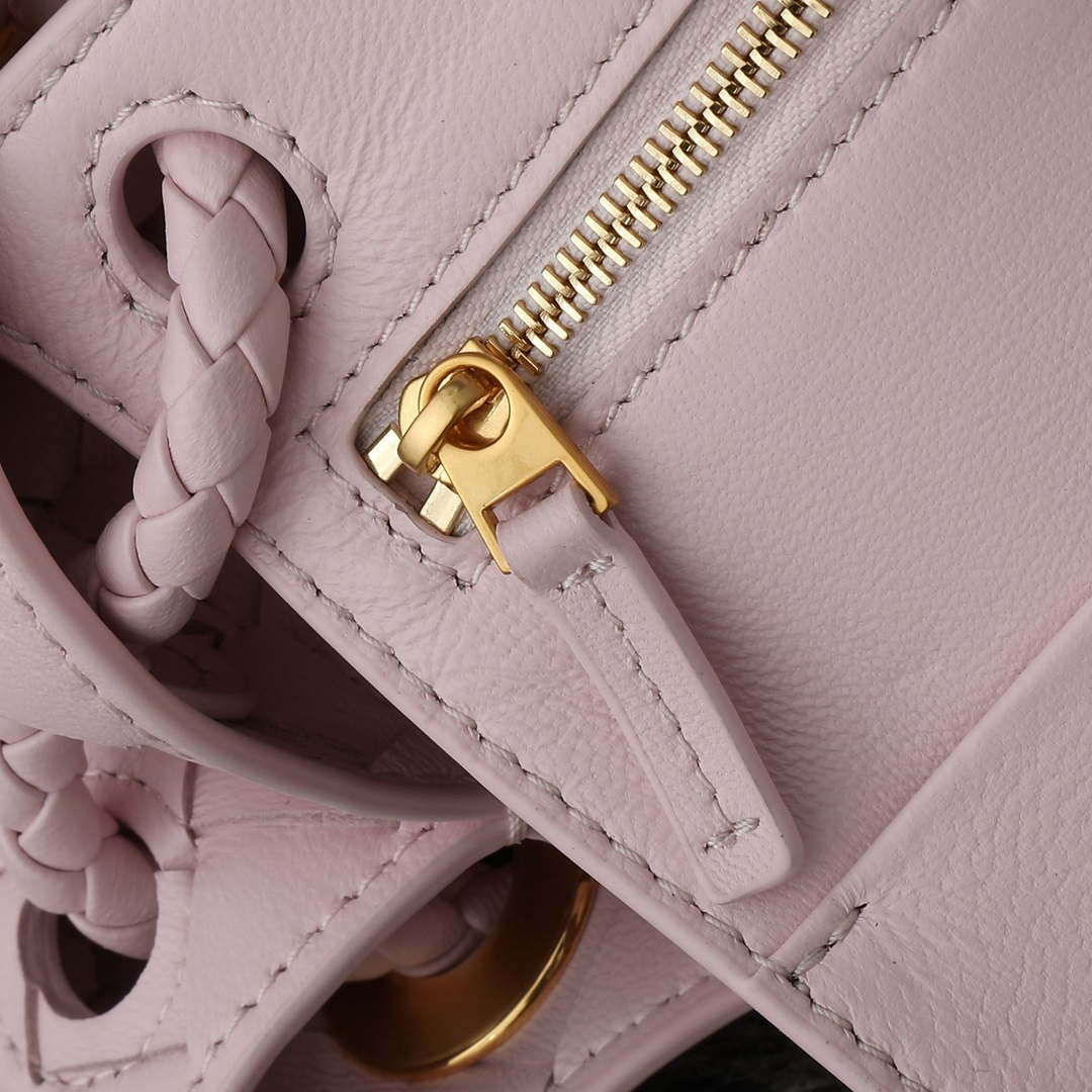 Bottega Veneta BV 743568 Small Andiamo BV9006