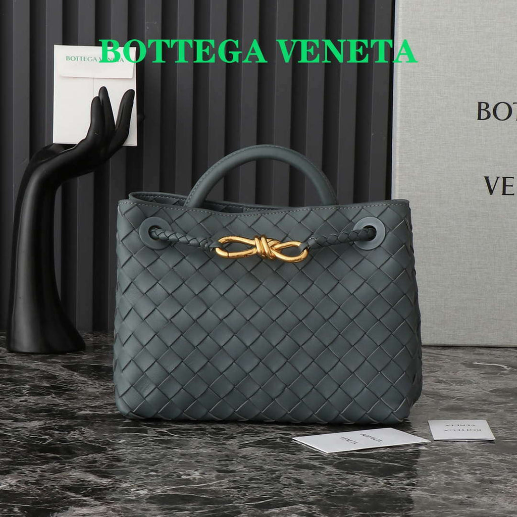 Bottega Veneta BV 743568 Small Andiamo BV9007