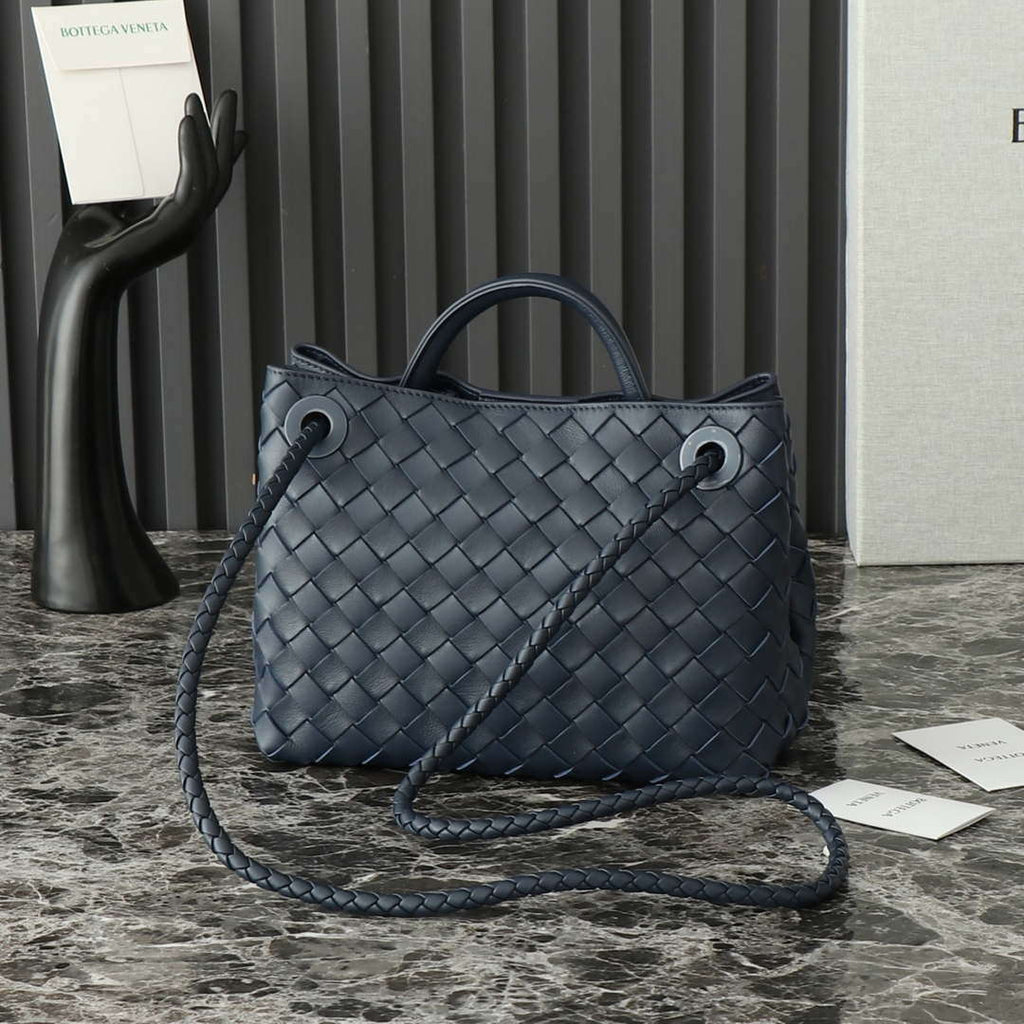 Bottega Veneta BV 743568 Small Andiamo BV9008