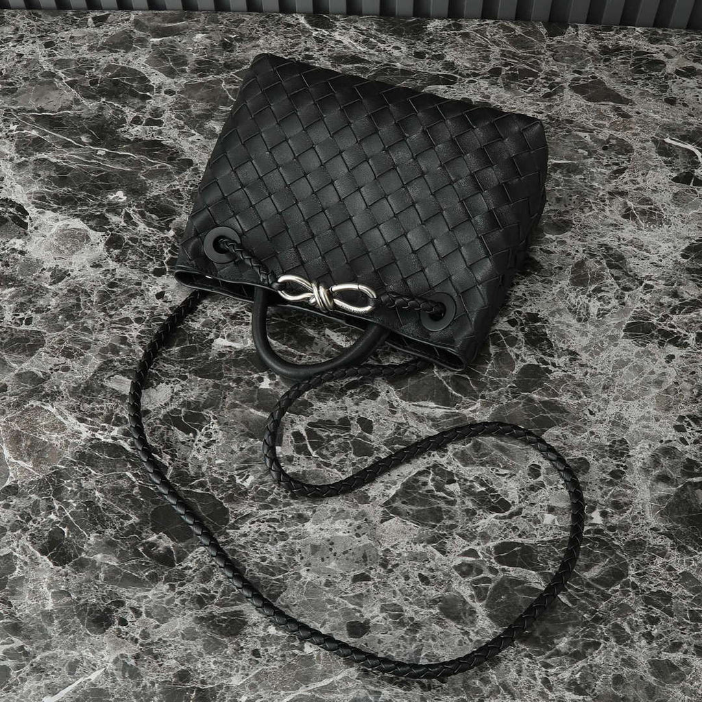 Bottega Veneta BV 766014 Small Andiamo BV9009