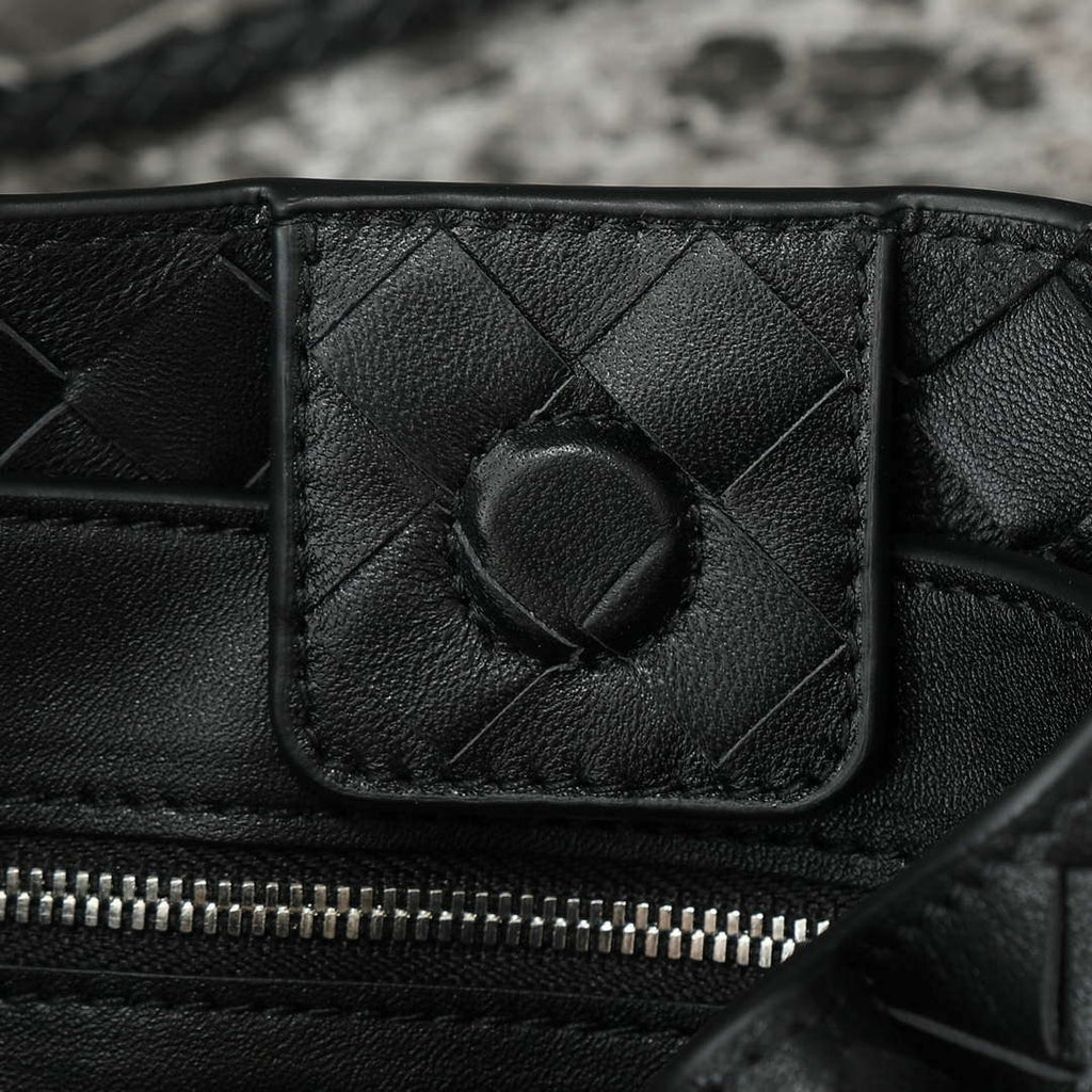 Bottega Veneta BV 766014 Small Andiamo BV9009