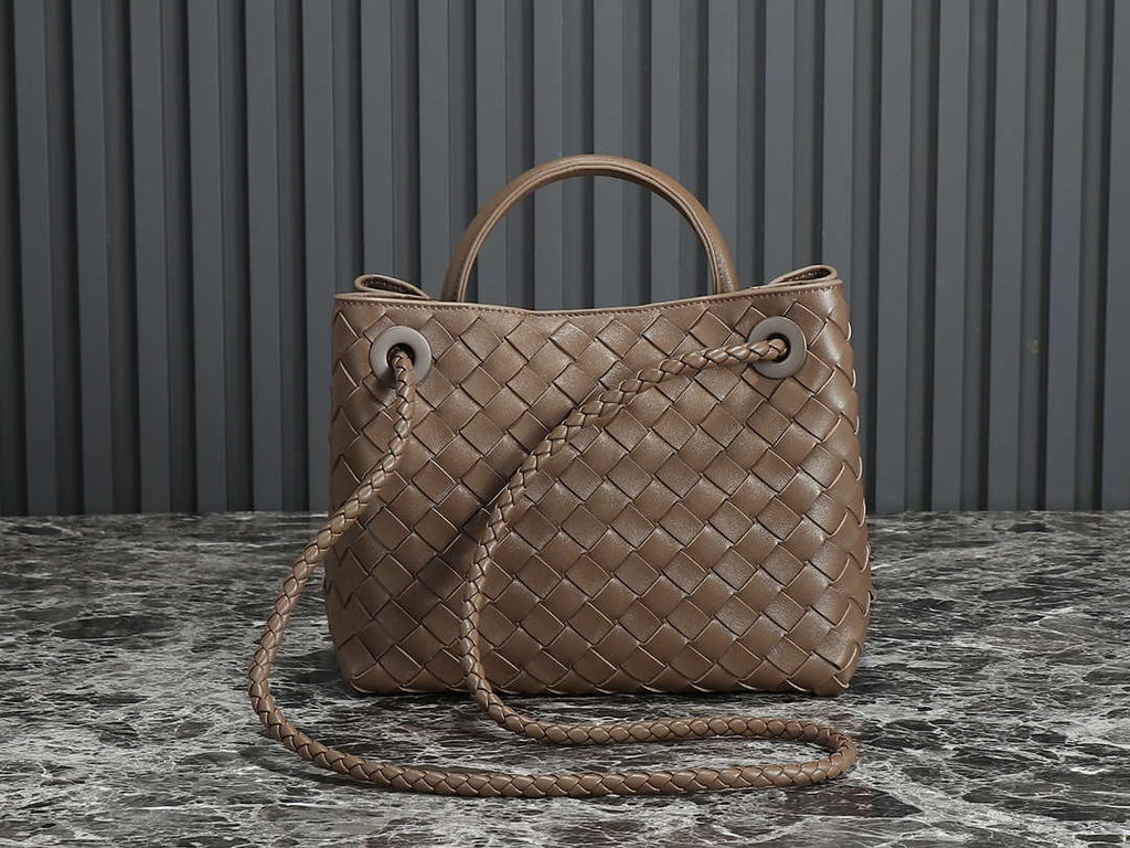 Bottega Veneta BV 766014 Small Andiamo BV9010
