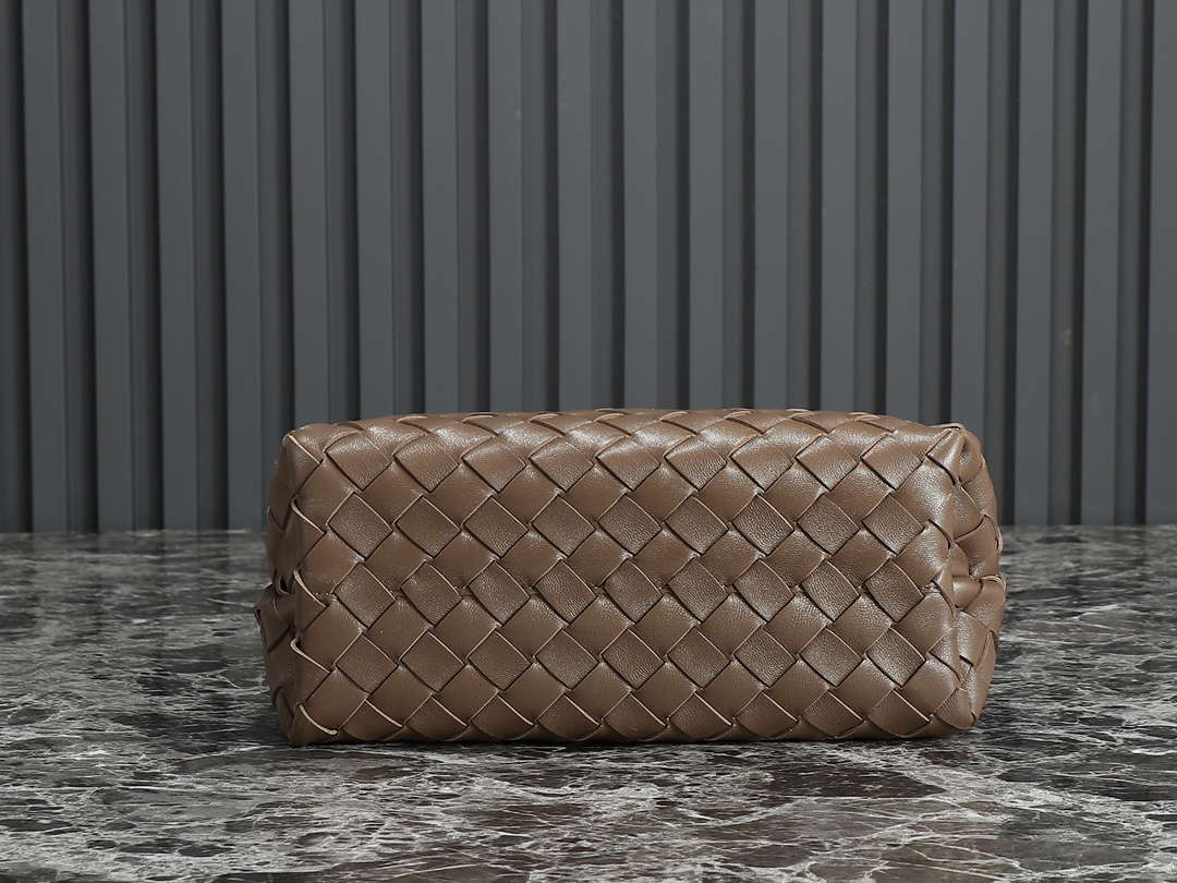 Bottega Veneta BV 766014 Small Andiamo BV9010