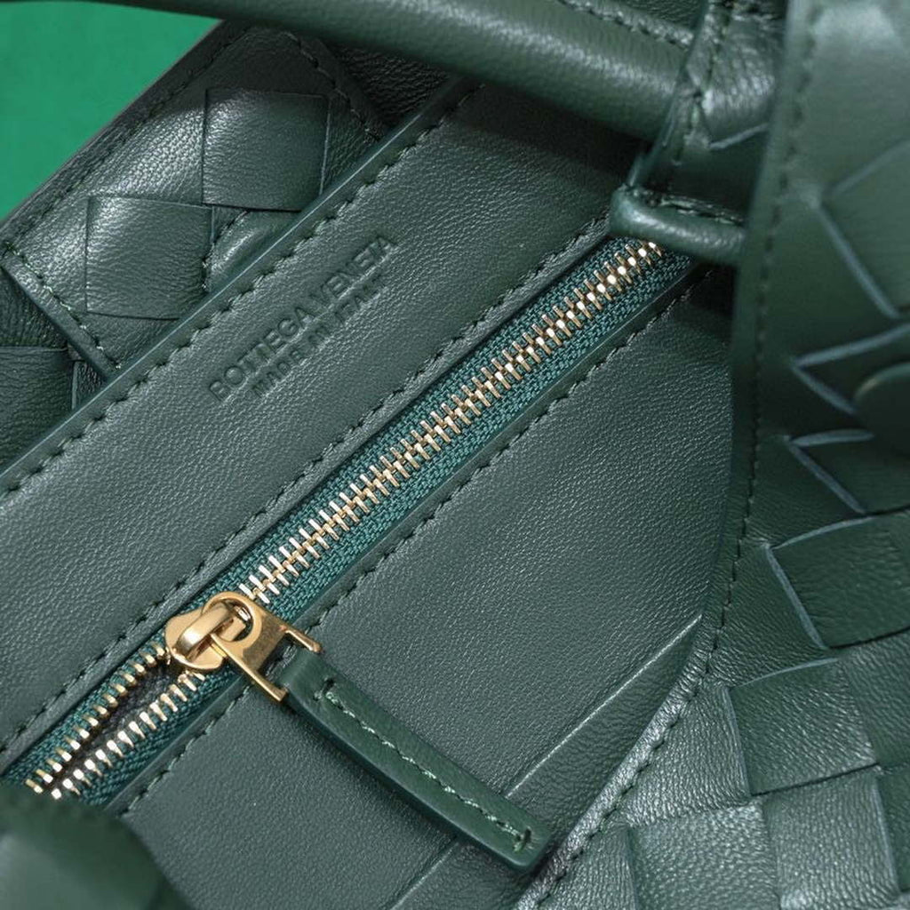 Bottega Veneta BV 743568 Small Andiamo Dark Green