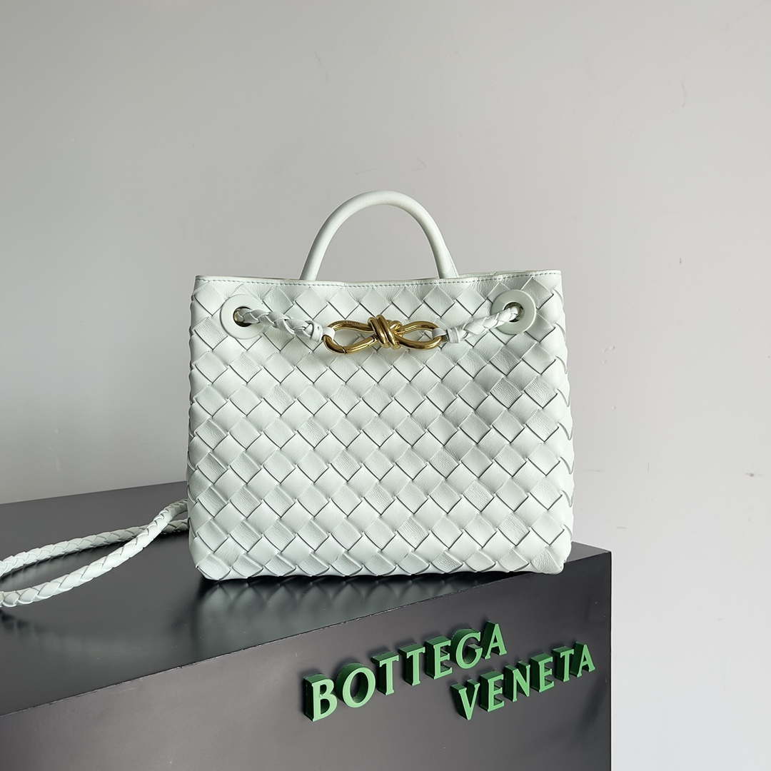 Bottega Veneta BV 743568 Small Andiamo Glacier blue - Default Title - View 1