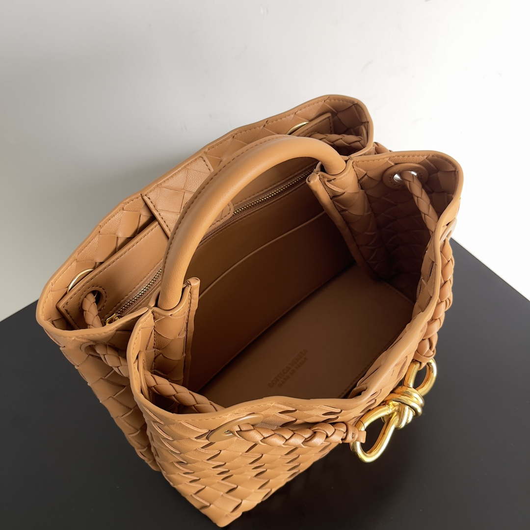 Bottega Veneta BV 743568 Small Andiamo Ligth Brown - Default Title - View 9