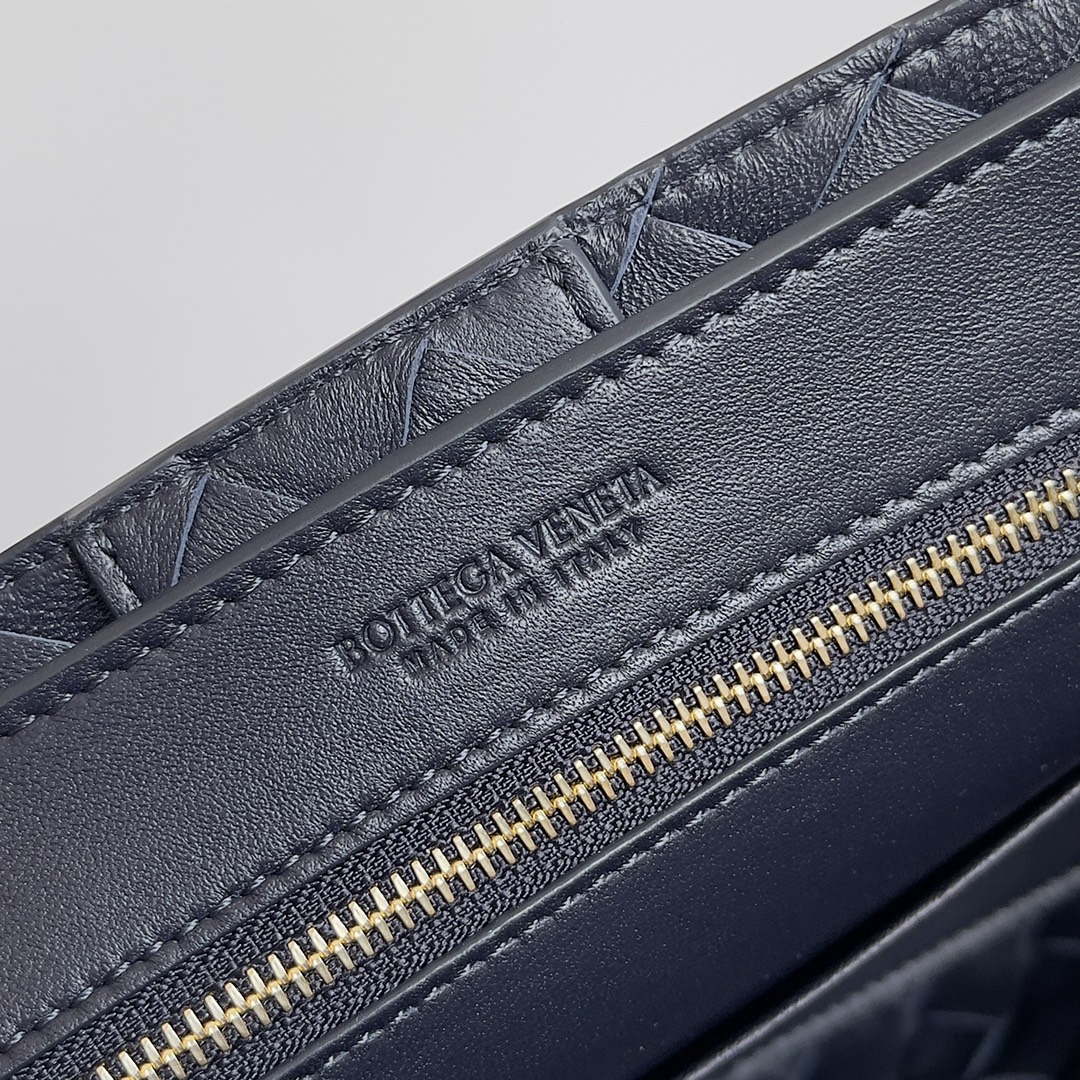 Bottega Veneta BV 743568 Small Andiamo Navy Blue