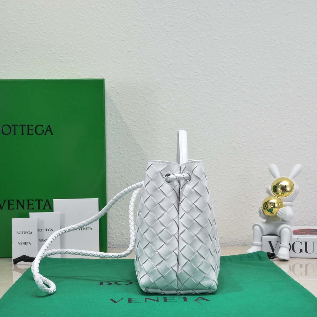 Bottega Veneta BV 743568 Small Andiamo White - Default Title - View 3