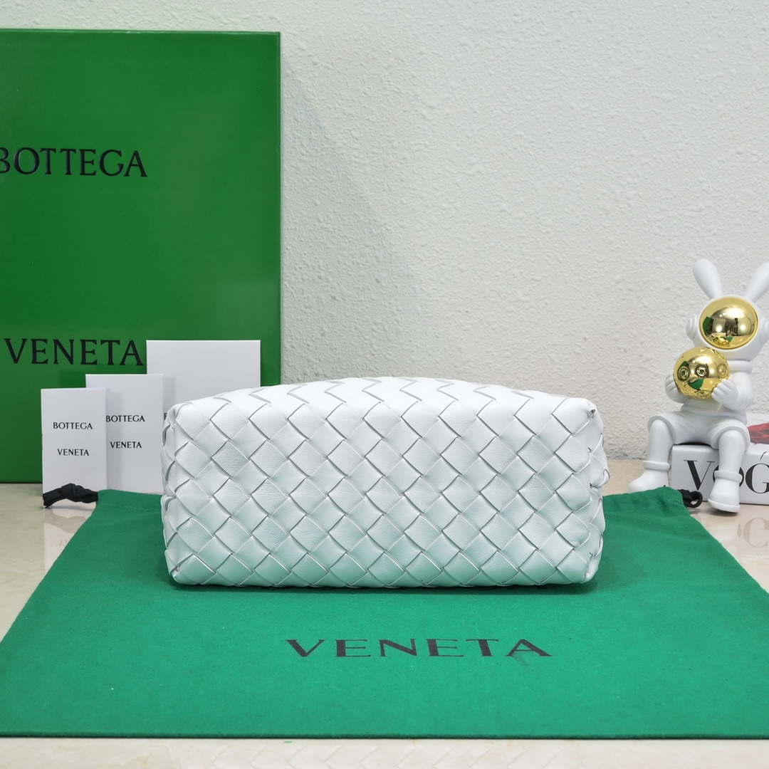 Bottega Veneta BV 743568 Small Andiamo White