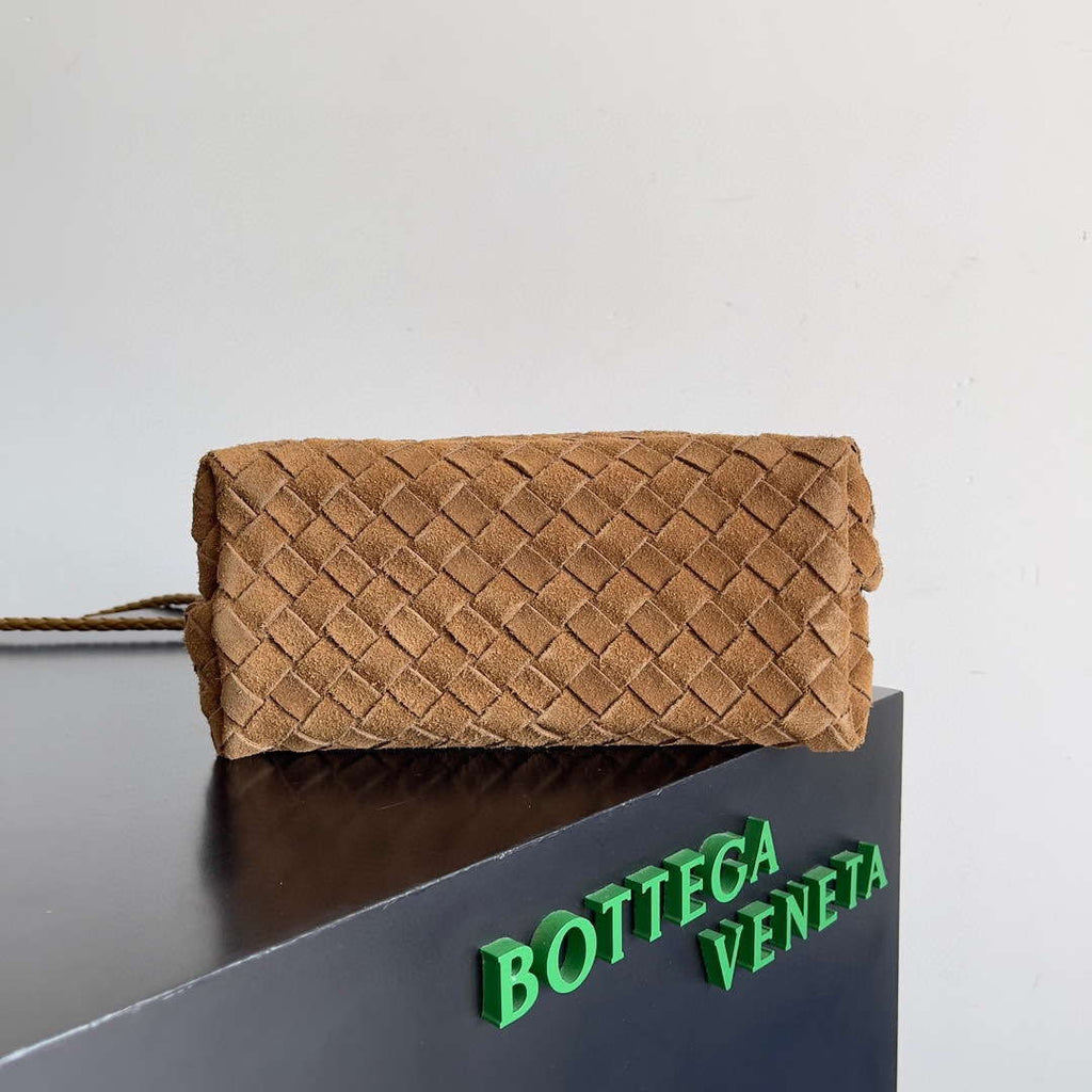 Bottega Veneta BV 743568 Small Andiamo with Suede Bag Brown