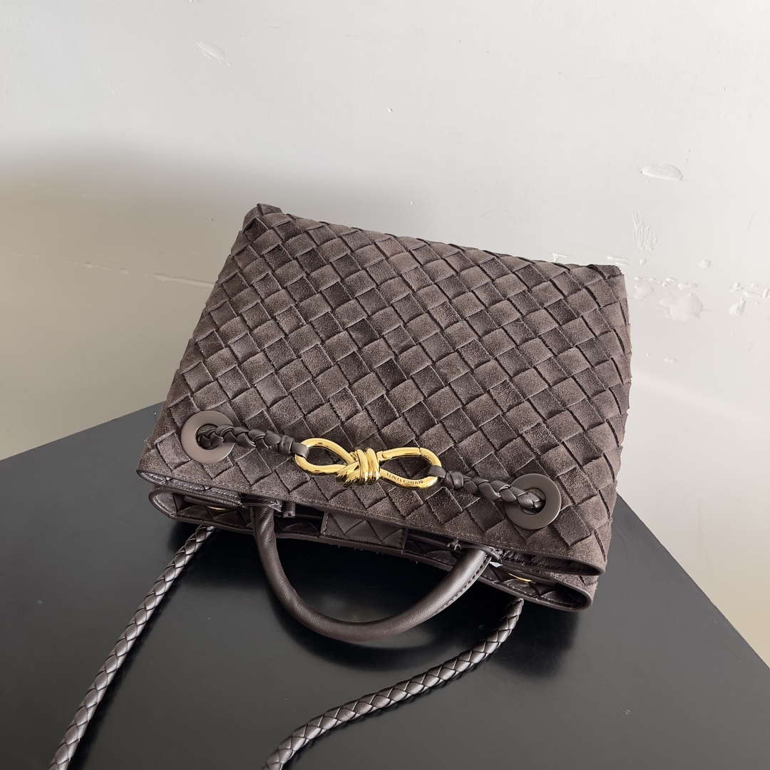 Bottega Veneta BV 743568 Small Andiamo with Suede Bag BV9001
