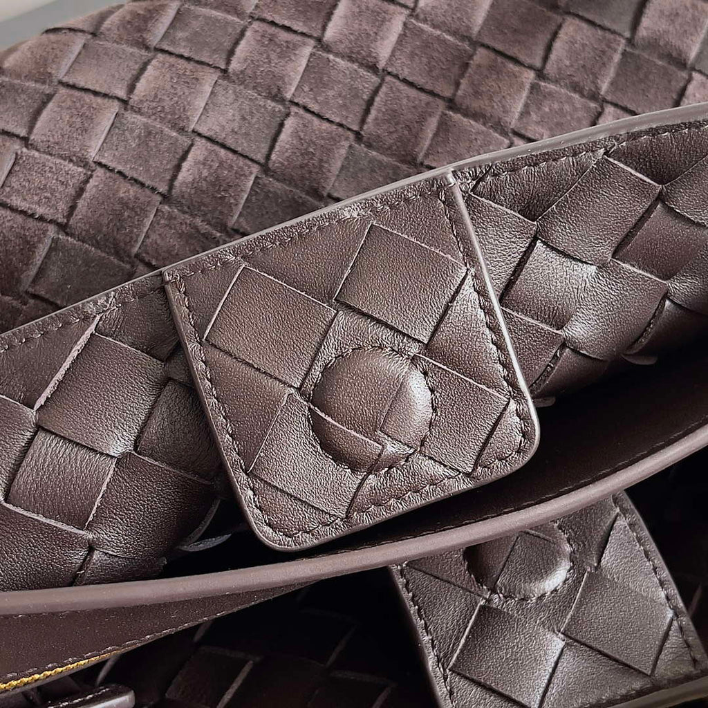 Bottega Veneta BV 743568 Small Andiamo with Suede Bag BV9001