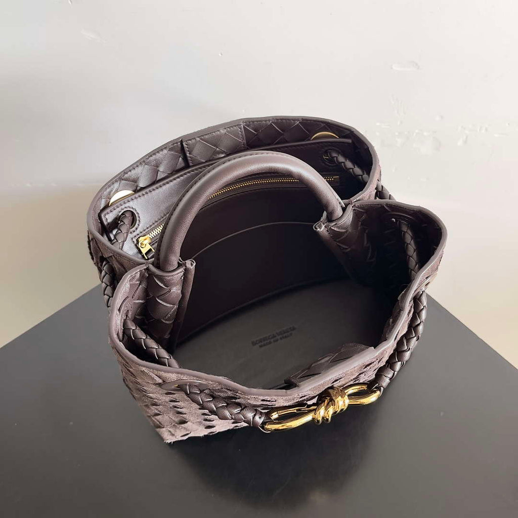 Bottega Veneta BV 743568 Small Andiamo with Suede Bag BV9001