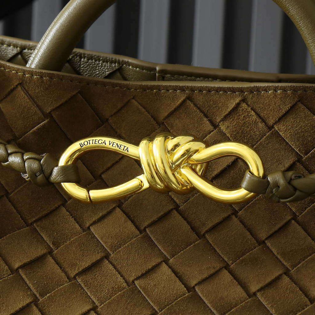 Bottega Veneta BV 743568 Small Andiamo with Suede Bag BV9003
