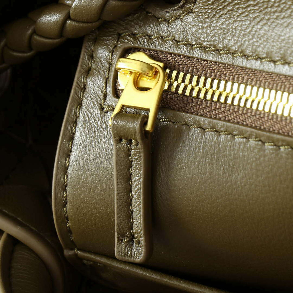 Bottega Veneta BV 743568 Small Andiamo with Suede Bag BV9003