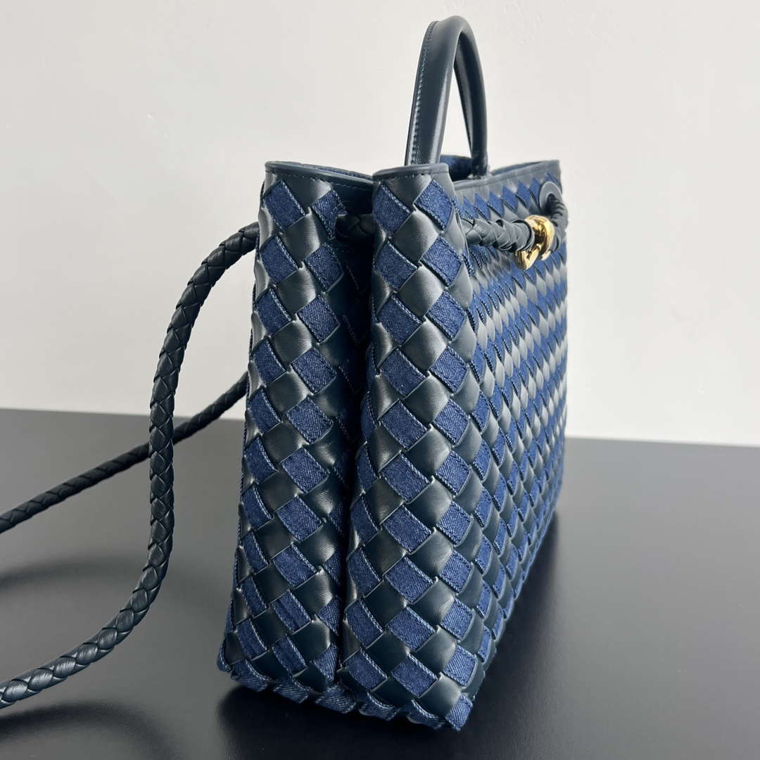 Bottega Veneta BV 743572 Medium Andiamo BV9106