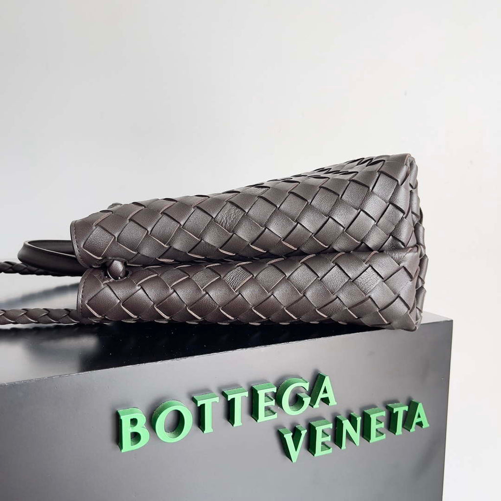 Bottega Veneta BV 743572 Medium Andiamo Drak Brown