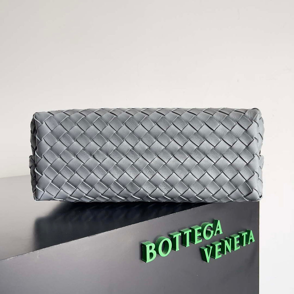 Bottega Veneta BV 743572 Medium Andiamo Light Gray