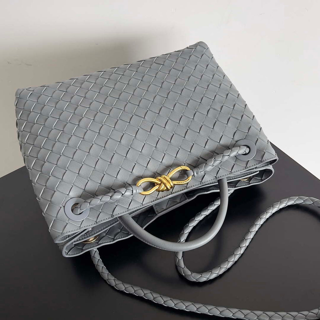 Bottega Veneta BV 743572 Medium Andiamo Light Gray
