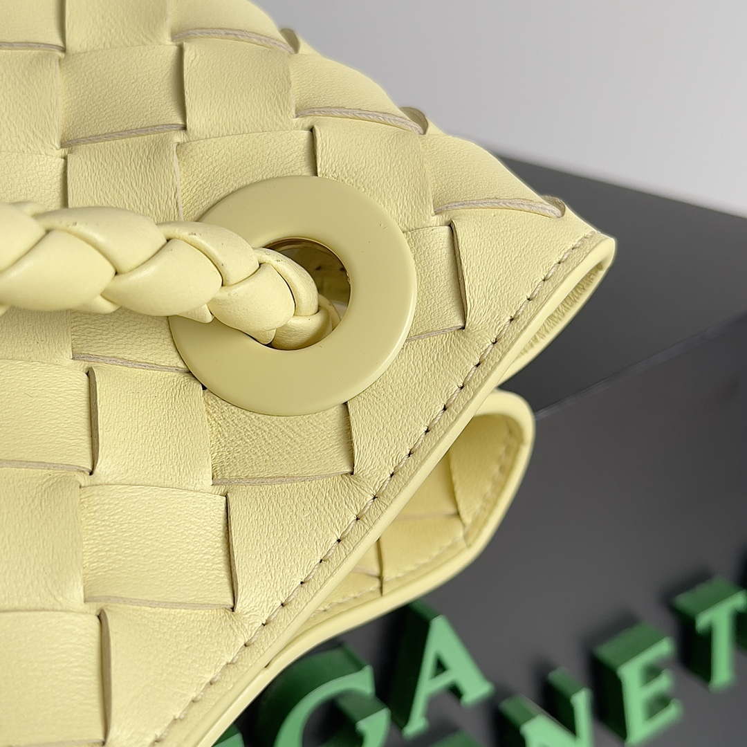 Bottega Veneta BV 743572 Medium Andiamo Ligth Yellow - Default Title - View 6