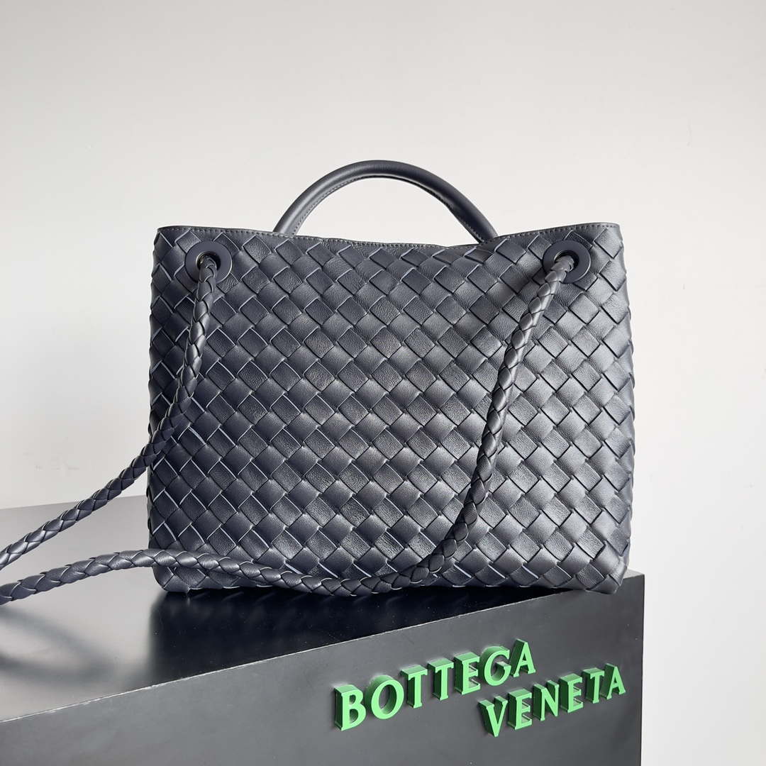 Bottega Veneta BV 743572 Medium Andiamo Navy Blue