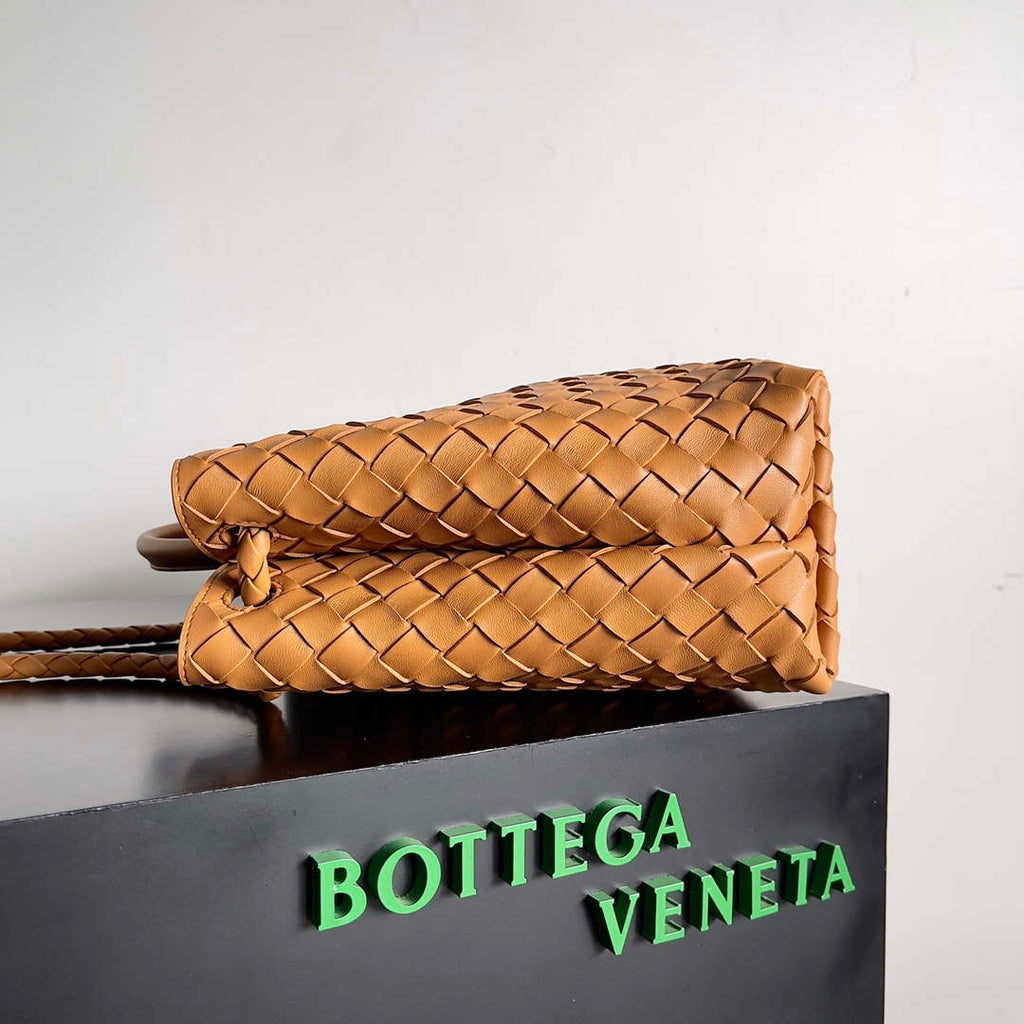 Bottega Veneta BV 743572 Medium Andiamo Tan