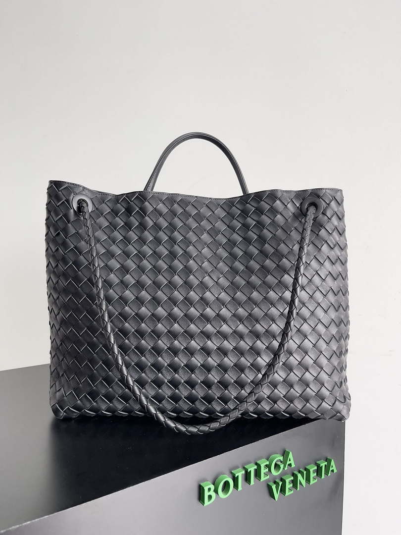 Bottega Veneta BV 743575 Large Andiamo Black - Default Title - View 2